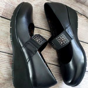 Aetrex Size 8 1/2 NEW Mary Jane Wedge Black